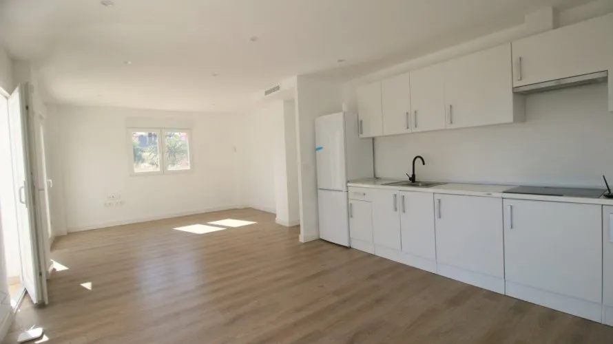 Apartamento de 4 dormitorios en La Torre, España No. 1198 № 25