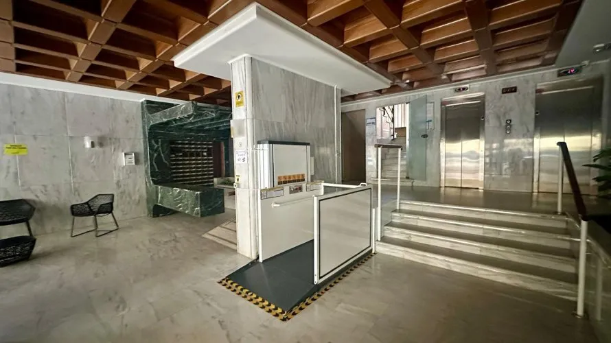Apartamento de 1 dormitorio en Benidorm, España No. 1389 № 1