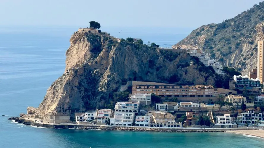 Ático de 3 dormitorios en Benidorm, España No. 1650 № 6