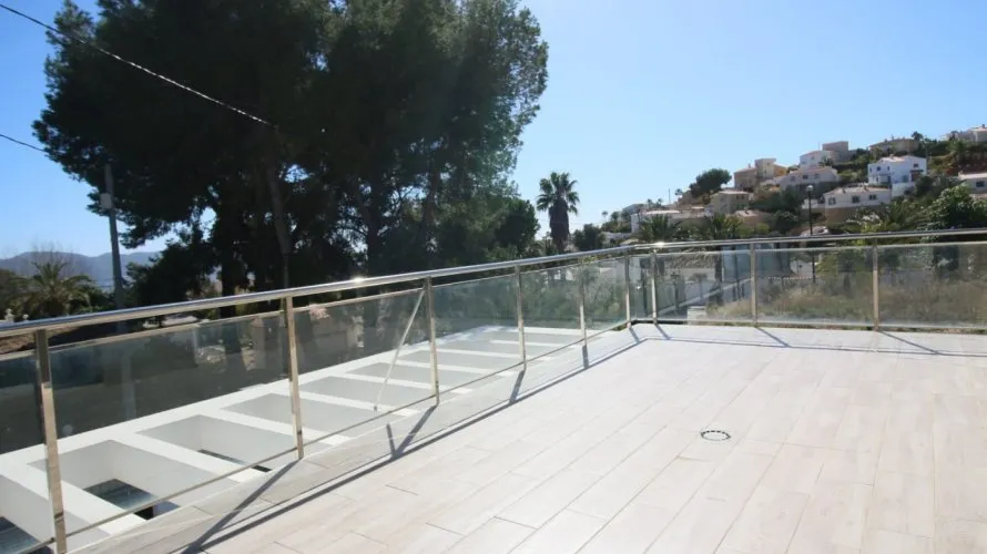 Apartamento de 4 dormitorios en La Torre, España No. 1198 № 2