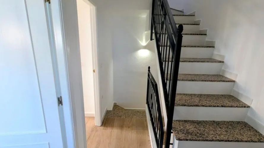 Apartamento de 95m² en La Florida, España No. 1769 № 8