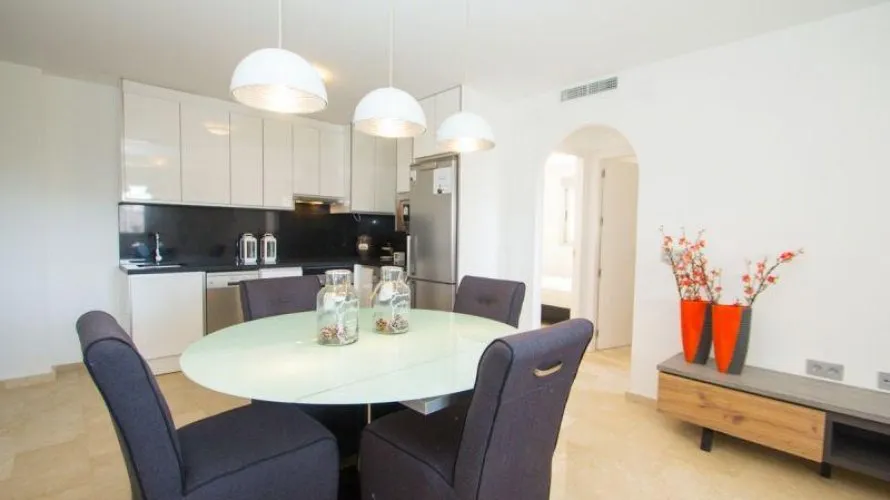 Apartamento de 2 dormitorios en Campoamor, España No. 1172 № 2