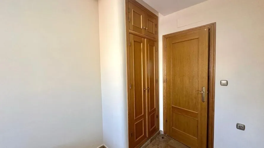 Apartamento de 4 dormitorios en Torrevieja, España No. 1469