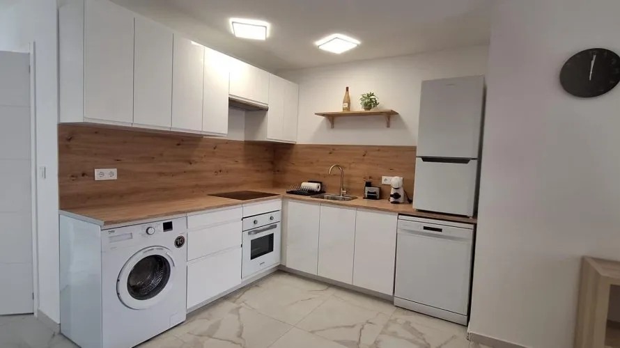 Apartamento de 1 dormitorio en Torrevieja, España No. 1660 № 5
