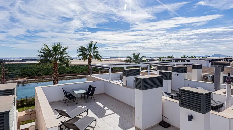 Ático de 67m² en Pinar De Campoverde, España No. 1671