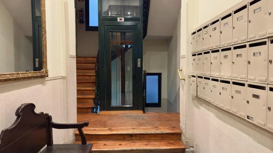 Apartamento de 2 dormitorios en Madrid, España No. 1641 № 19