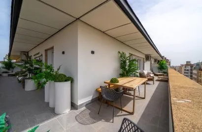 Apartamento de 3 dormitorios en Madrid, España No. 1733
