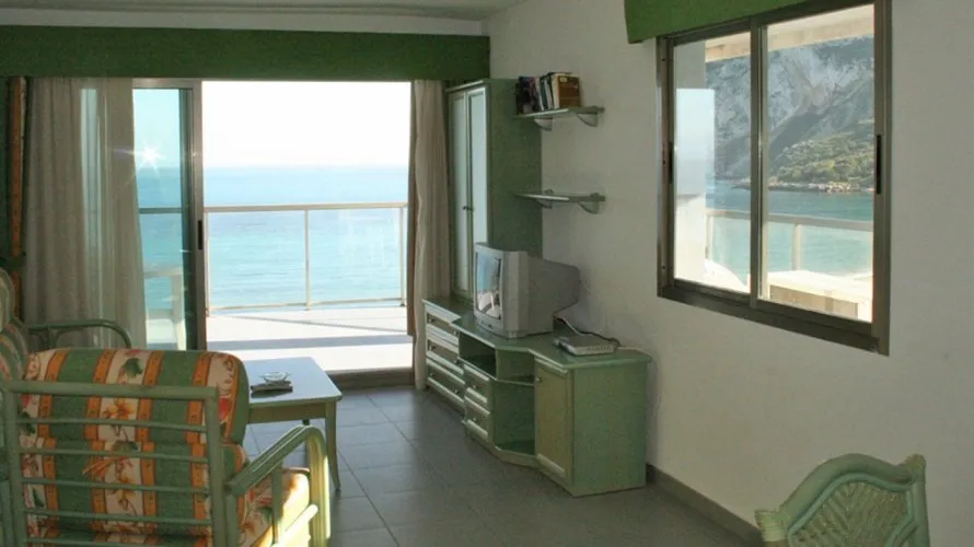 Apartamento de 2 dormitorios en Calpe, España No. 1237 № 10