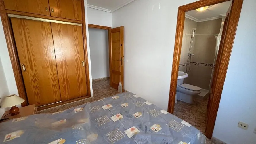 Apartamento de 1 dormitorio en Torrevieja, España No. 1143 № 28
