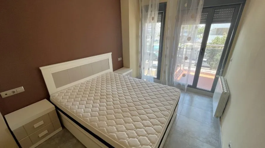Apartamento de 2 dormitorios en Alicante, España No. 1072 № 3