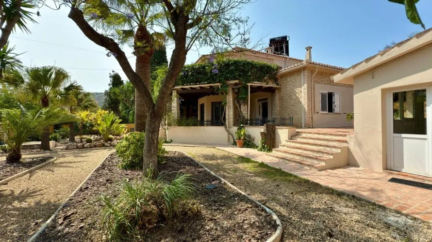 Apartamento de 6 dormitorios en Alicante, España No. 1457 № 23