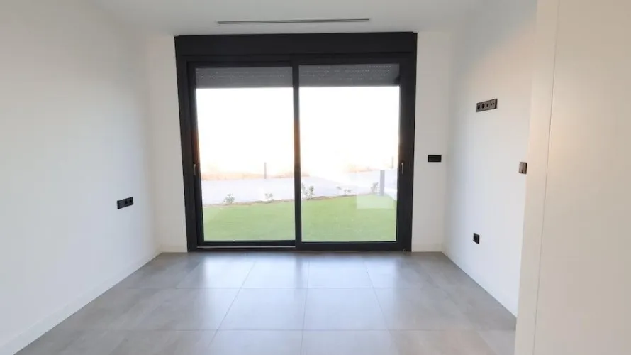 Apartamento de 3 dormitorios en Los Alcázares, España No. 1395 № 9