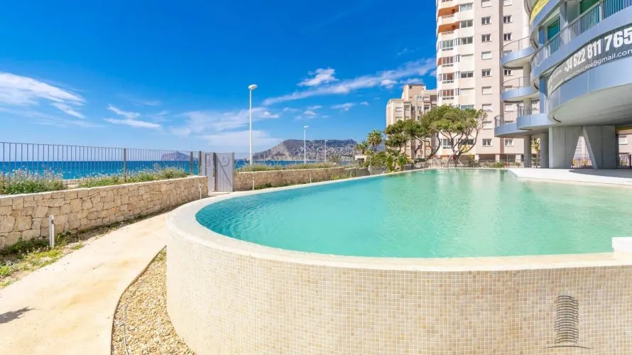 Apartamento de 4 dormitorios en Calpe, España No. 1320 № 19