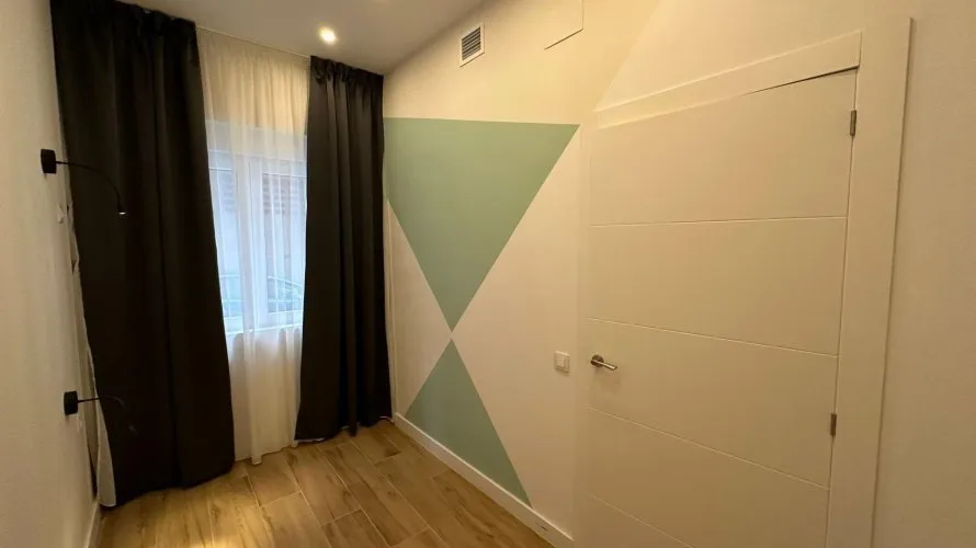 Apartamento de 4 dormitorios en Alicante, España No. 1334 № 8