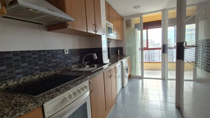 Apartamento de 1 dormitorio en Benidorm, España No. 1413 № 3