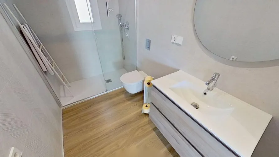 Apartamento de 2 dormitorios en Benidorm, España No. 1145 № 16