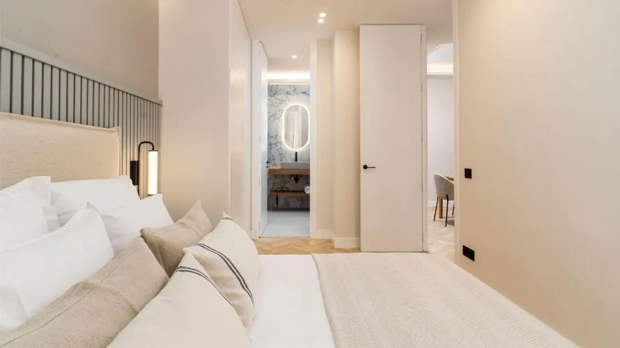 Apartamento de 3 dormitorios en Madrid, España No. 1321 № 12