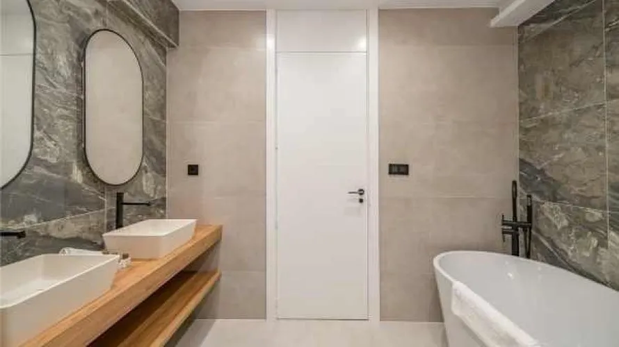 Apartamento de 2 dormitorios en Madrid, España No. 1381 № 3