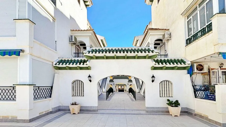 Apartamento de 1 dormitorio en Torrevieja, España No. 1629 № 14