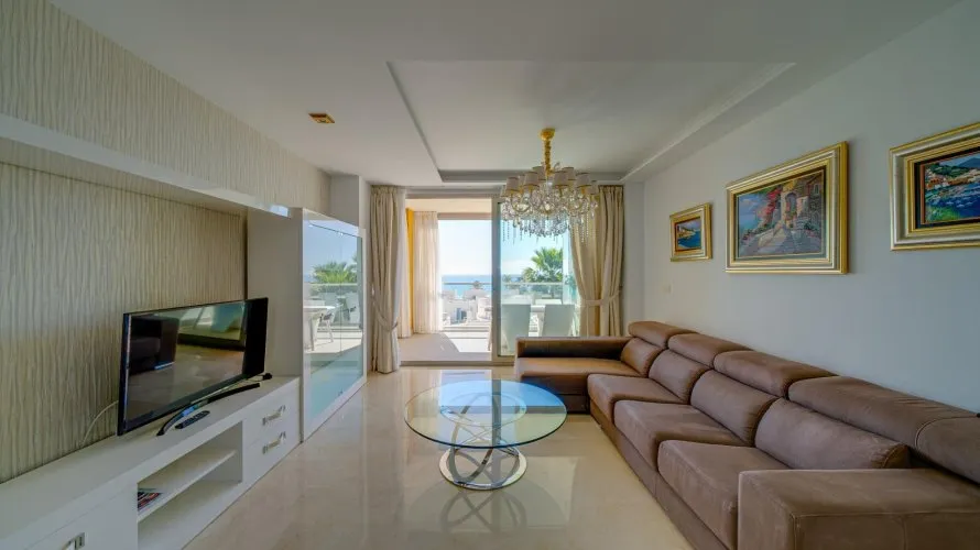 Apartamento de 2 dormitorios en Villajoyosa, España No. 1257 № 23