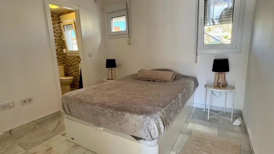 Ático de 2 dormitorios en Villajoyosa, España No. 1401 № 10