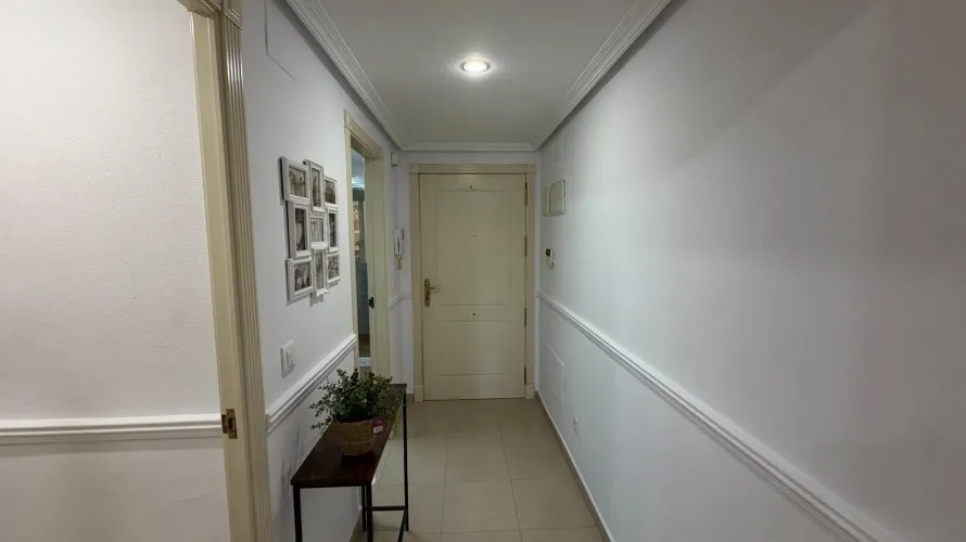 Apartamento de 2 dormitorios en Alicante, España No. 1768 № 3