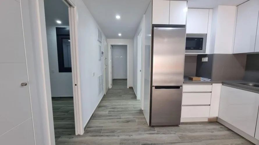 Apartamento de 3 dormitorios en Torrevieja, España No. 1078 № 22