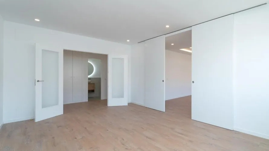 Apartamento de 4 dormitorios en Madrid, España No. 1274 № 13