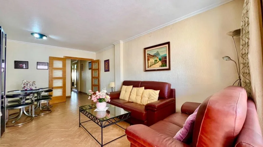 Apartamento de 3 dormitorios en Torrevieja, España No. 1114 № 4