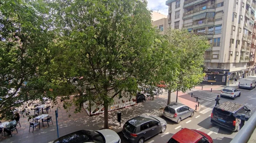 Apartamento de 3 dormitorios en Alicante, Spain No. 1727 № 16