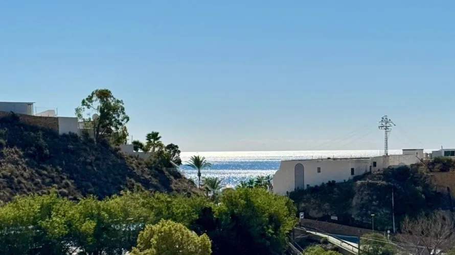 Ático de 2 dormitorios en Villajoyosa, España No. 1401 № 20