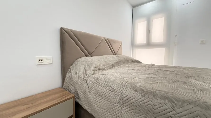 Apartamento de 2 dormitorios en Torrevieja, España No. 1609 № 4