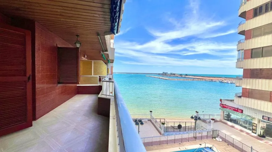 Apartamento de 3 dormitorios en Torrevieja, España No. 1685 № 23