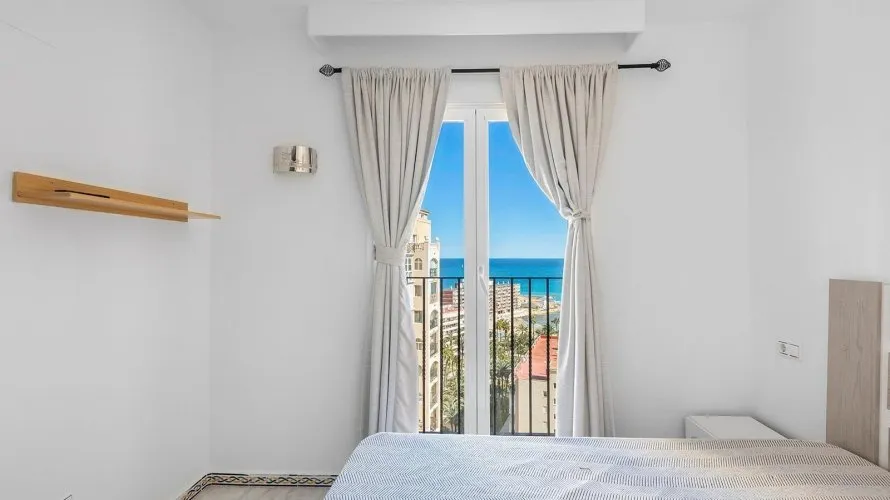 Apartamento de 2 dormitorios en Torrevieja, España No. 1684 № 15