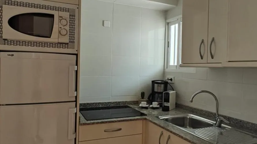 Apartamento de 1 dormitorio en Benidorm, España No. 1362 № 5