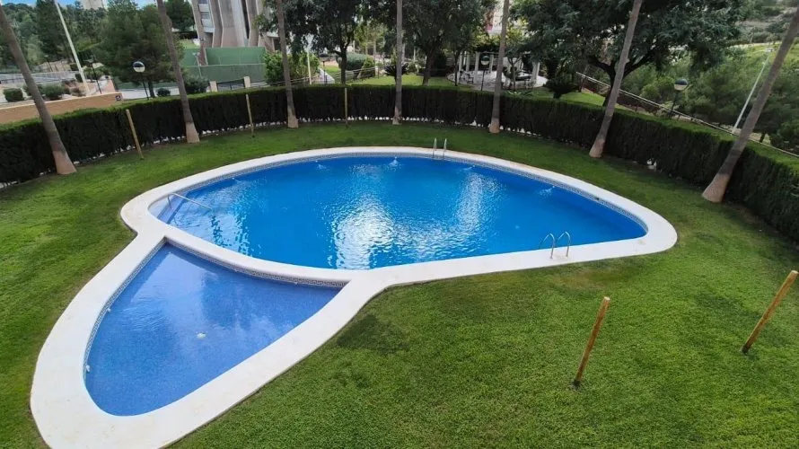 Apartamento de 1 dormitorio en Benidorm, España No. 1413 № 2