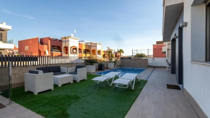 Apartamento de 4 dormitorios en La Florida, España No. 1640 № 27