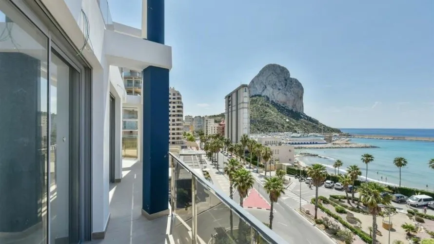 Apartamento de 3 dormitorios en Calpe, España No. 1118 № 10