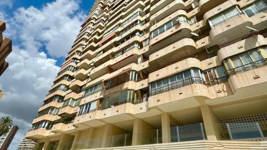 Apartamento de 2 dormitorios en Benidorm, España No. 1511 № 22