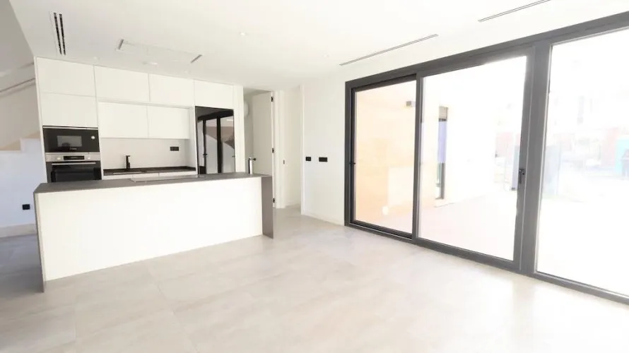 Apartamento de 3 dormitorios en Los Alcázares, España No. 1395 № 15