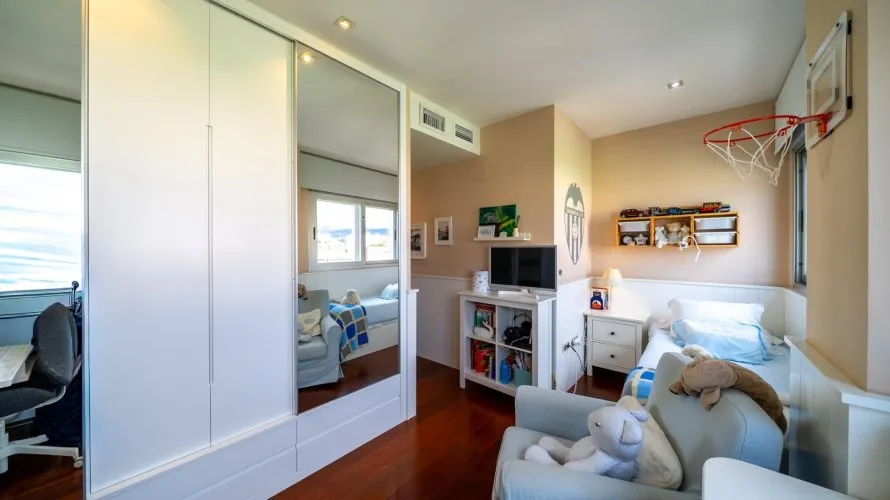 Apartamento de 4 dormitorios en Villajoyosa, España No. 1645 № 28