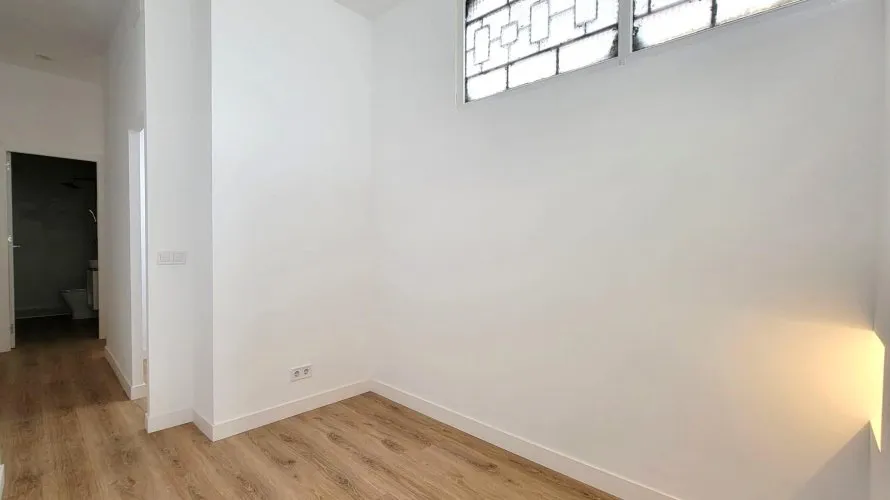 Apartamento de 1 dormitorio en Madrid, España No. 1354 № 3
