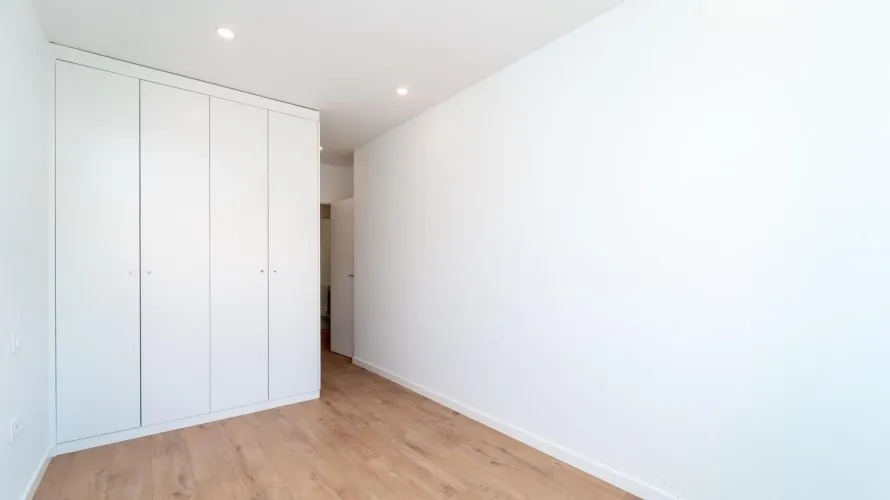 Apartamento de 4 dormitorios en Madrid, España No. 1274 № 18