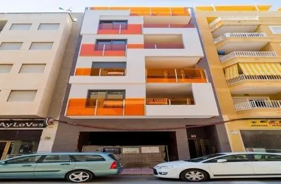 Apartamento de 2 dormitorios en La Mata, España No. 1075