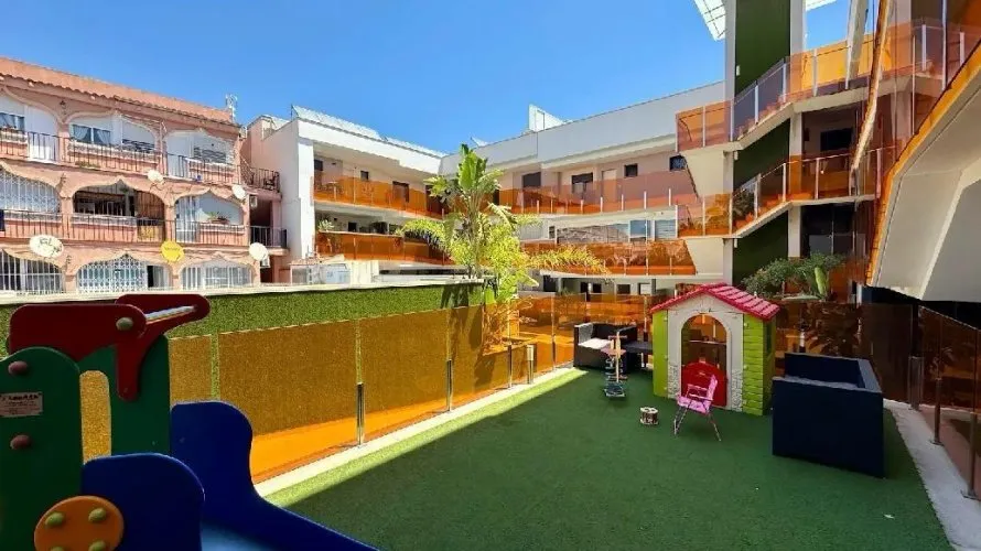 Apartamento de 2 dormitorios en Torrevieja, España No. 1451 № 1
