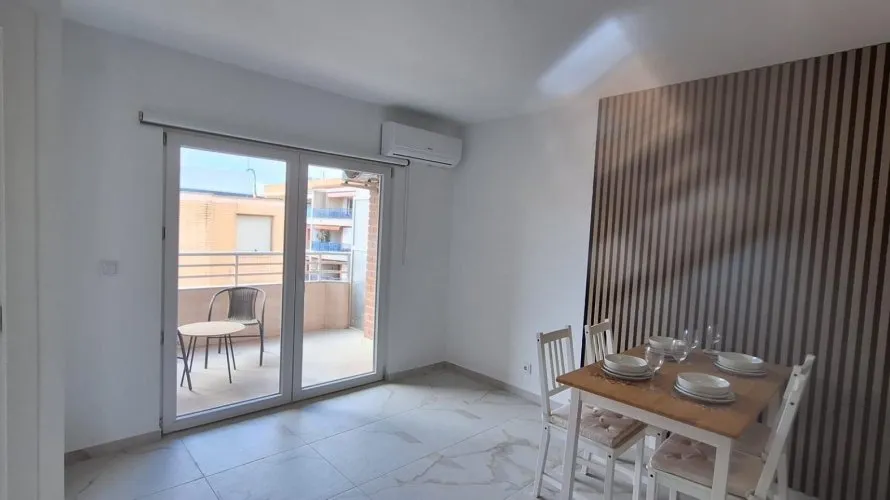 Apartamento de 1 dormitorio en Torrevieja, España No. 1660 № 3