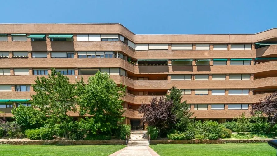 Apartamento de 4 dormitorios en Madrid, España No. 1274 № 26