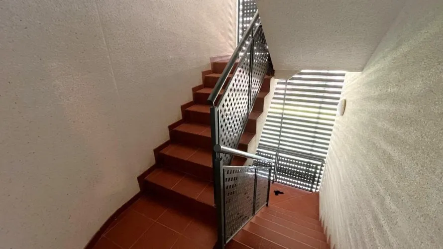 Apartamento de 2 dormitorios en Alicante, España No. 1072 № 18