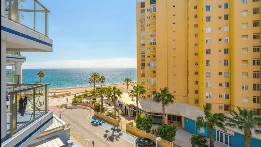 Apartamento de 2 dormitorios en Calpe, España No. 1237 № 2