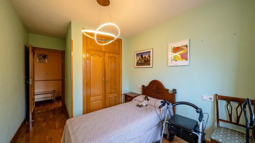 Apartamento de 2 dormitorios en Madrid, España No. 1636 № 12